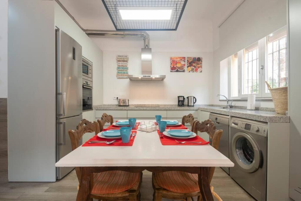 Apartament Precioso Piso En Paseo De La Bomba Free Parking Grenada Zewnętrze zdjęcie